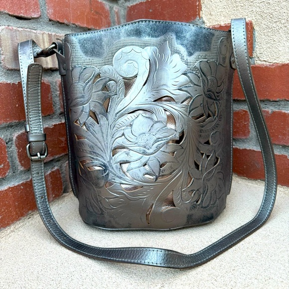 PATRICIA NASH Lavello Bucket Crossbody Gunmetal Sling Bag with Cejon Scarf - Picture 2 of 16